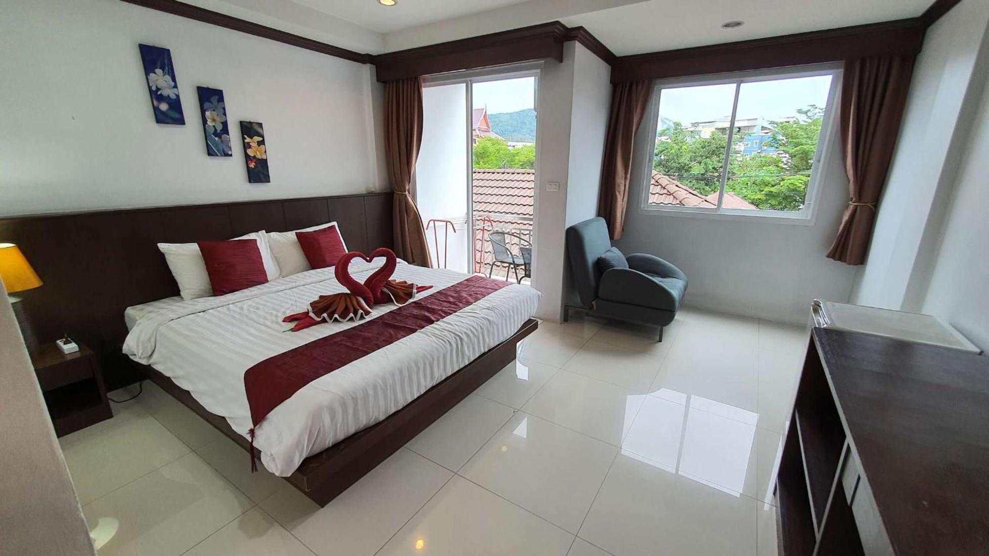 Отель 水果天堂旅馆 Patong Экстерьер фото